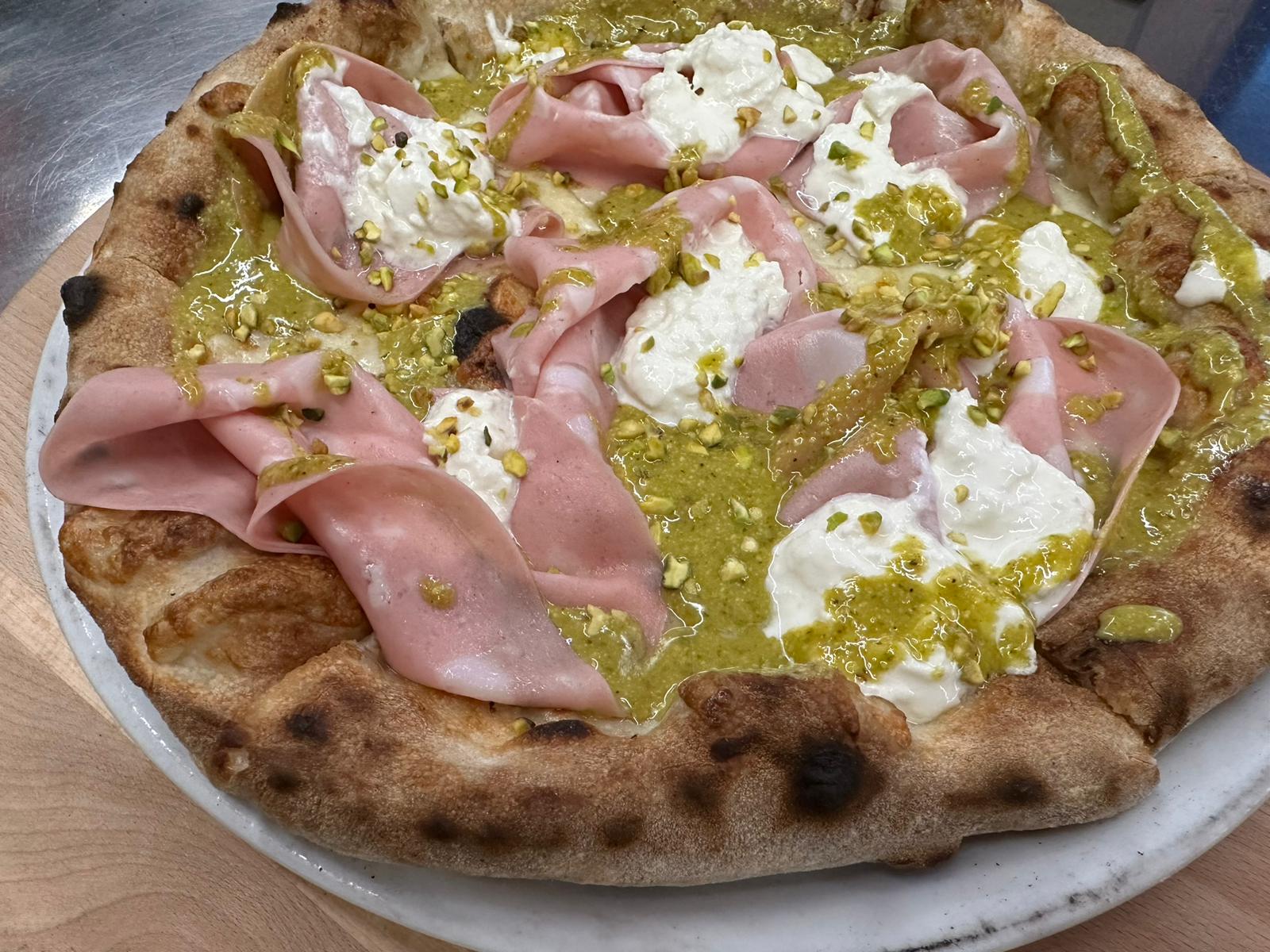 Pizza pistacchio